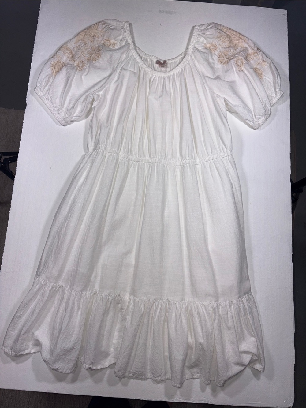 White Boho Embroidered Puff-Sleeve Dress
